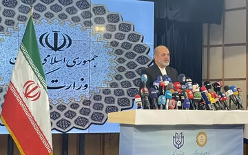 وزير الداخلية الايراني: الأعداء كانوا يروجون لتشويه أمن الانتخابات الايرانية