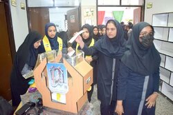 جشن نیکوکاری در مدارس بهاباد برگزار شد