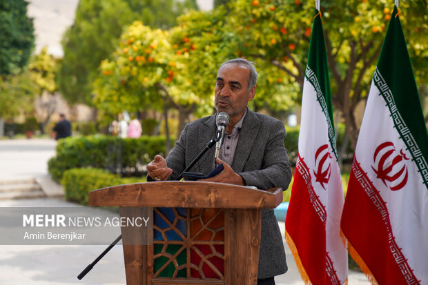 چهارمین دوره کنگره ملی شعر «مکتب گمنامی» در شیراز