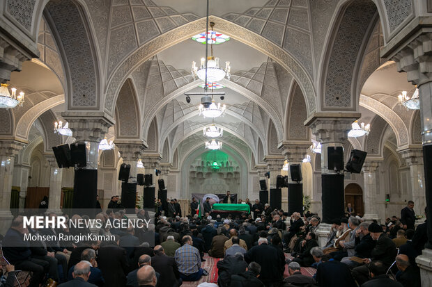 تشییع پیکر آیت‌الله «محمد امامی کاشانی»