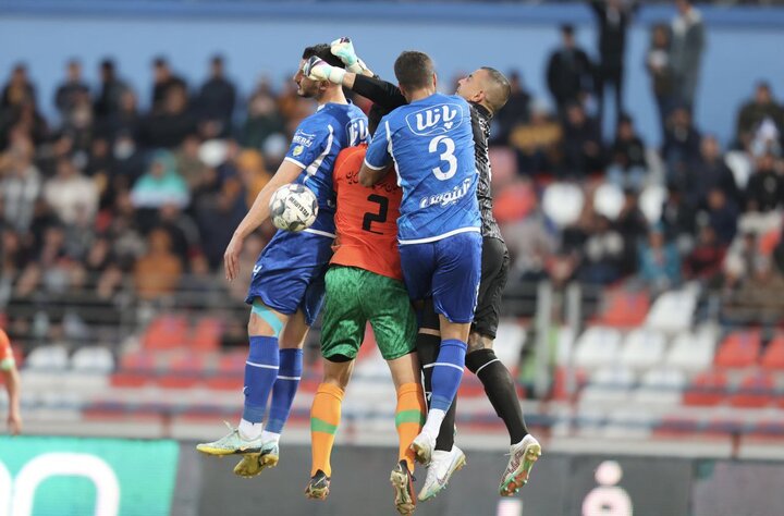 پرسپولیس به خودش فکر کند جای استقلال را می گیرد/ ساختار مهم است