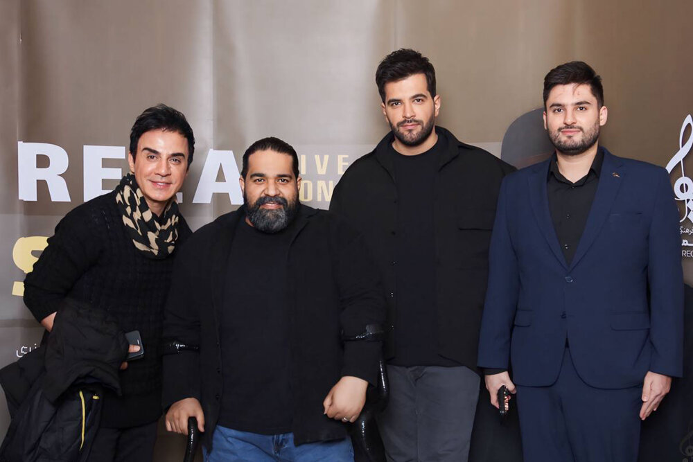 رضا صادقی حال کودکان کار را خوب کرد