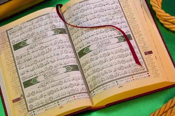 قرآن‌های بدون مجوز چاپ از نمایشگاه کتاب جمع آوری شد/ناشران اخذ مجوز را جدی بگیرند