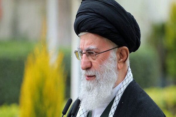 Ayetullah Hamanei, İran halkını seçimlere katıldığı için takdir etti