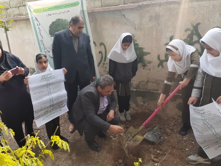 زنگ سبز در مدارس دهلران نواخته شد