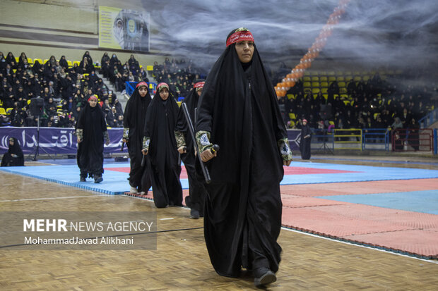 همایش ورزشی اقتدار کوثر بانوان ورزشکار بسیجی در محل ورزشگاه شهید شیرودی برگزار شد.