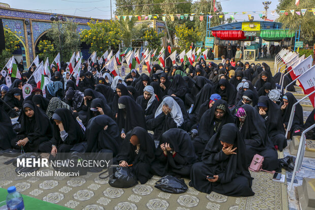 مردم در ماه رمضان از معنویت مناطق عملیاتی بهرهمند شوند