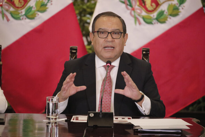 استعفای نخست وزیر پرو پس از استخدام رانتی در دولت و اتهامات فساد