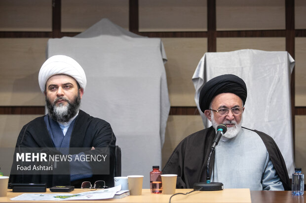 حجت الاسلام محمد قمی و حجت الاسلام قاضی عسگر در نشست مدیران سازمان تبلیغات اسلامی 
