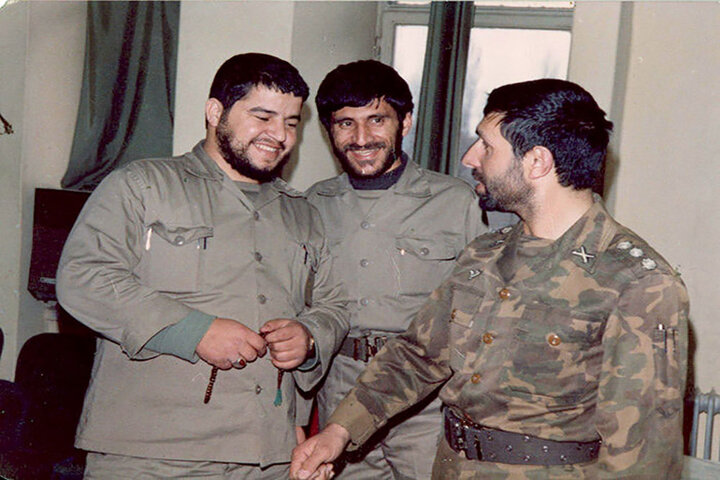 واقعا با یادداشتهای شهدا چگونه برخورد میکنیم؟