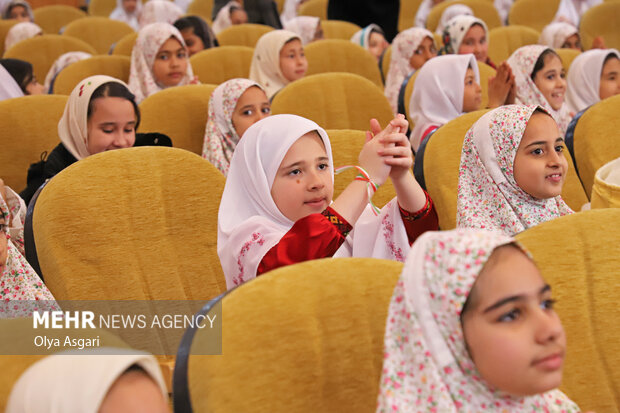 جشن تکلیف فرشته های وحدت-دختر ماه در گلستان