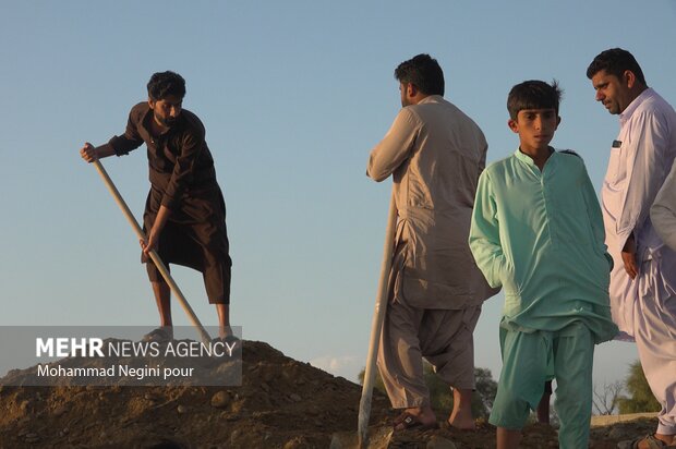 حضور رییس جمهور در منطقه سیل‌زده «ط دور» بلوچستان