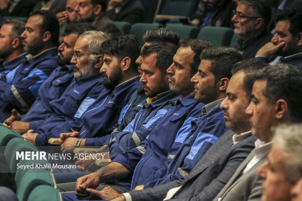 افتتاح ۲۸ پروژه صنعت آب و برق خوزستان با حضور رئیس جمهور