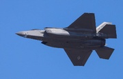 ABD’ye ait F-35 savaş uçakları Venezuela yakınlarına indi
