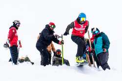 Tahran'daki "Snowboard Yarışları"ndan kareler