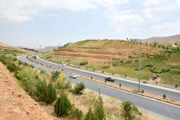 نابسامانی ورودی‌های خرم‌آباد در آستانه سفرهای نوروزی/ وعده ساماندهی برای سال آینده!