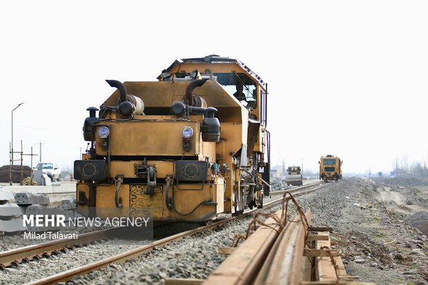 تصاویری از مراحل نهایی آزاد راه قزوین - رشت و راه آهن رشت- کاسپین