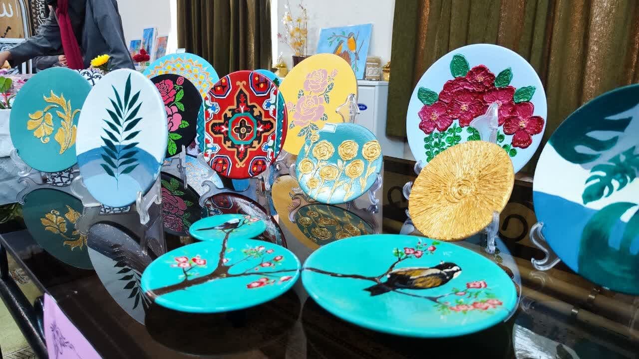 افتتاح بازارچه کسب و کار دانش آموزی دبیرستان پروین اعتصامی میمه