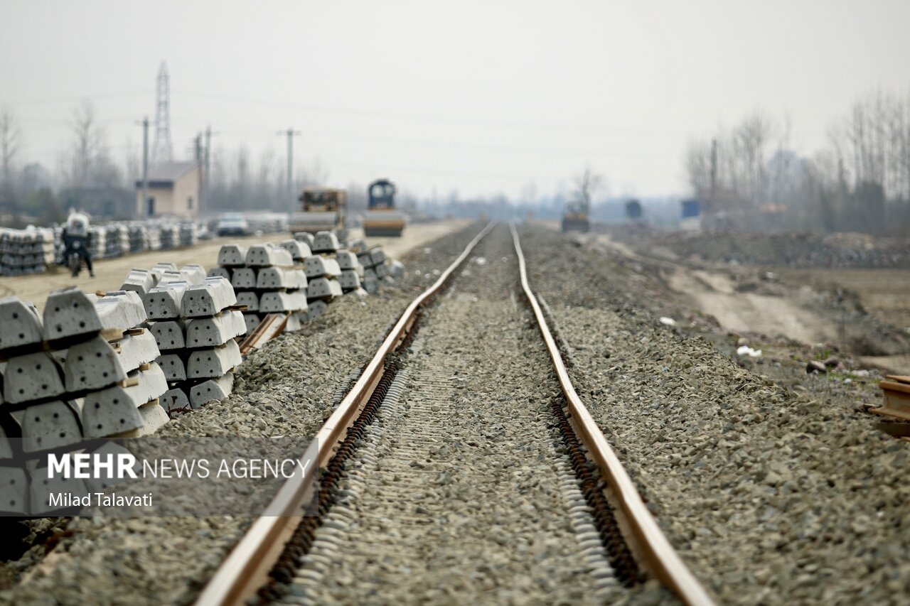 پیشرفت ۳۳ درصدی راه آهن شیراز – بوشهر-عسلویه در منطقه تنگستان