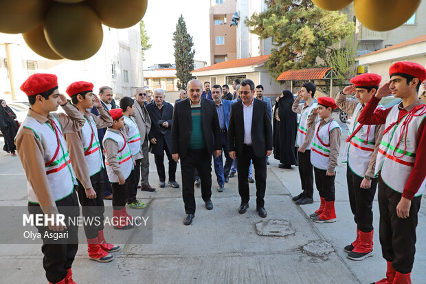 زنگ جشن نیکوکاری در مدارس گلستان