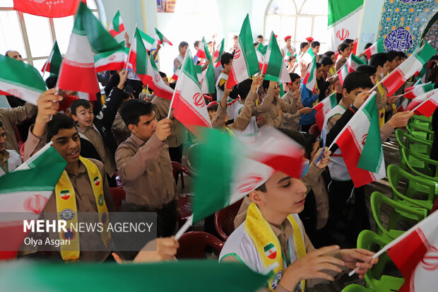 زنگ جشن نیکوکاری در مدارس گلستان