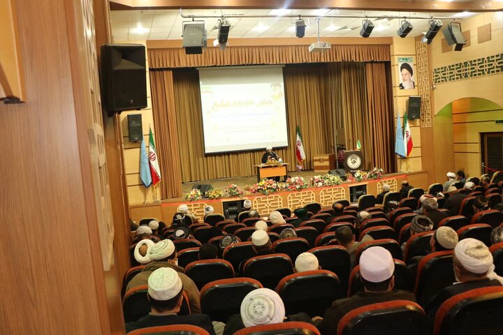 آغاز همایش طلایه داران تبلیغ در سنندج