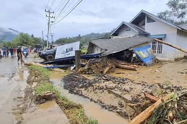 46 missing following landslides, flash floods in Indonesia