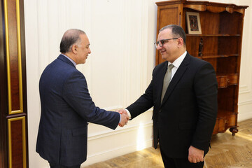 السفير الإيراني في يريفان يلتقي مساعد رئيس وزراء أرمينيا