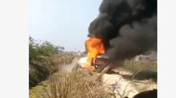5 dead after moving bus catches fire in north India