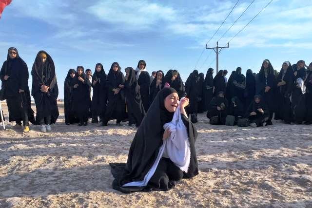 اجرای نمایش «رها شدگان» در یادمان شلمچه اجرای نمایش «رها شدگان» در یادمان شلمچه