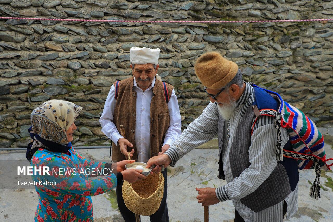 گردش پیک شادی و عید در مازندران/ نوروز سلطان آمد