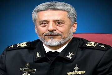 تبریک به فرماندهان کل سپاه و ارتش برای دریافت «نشان فتح» از رهبر انقلاب