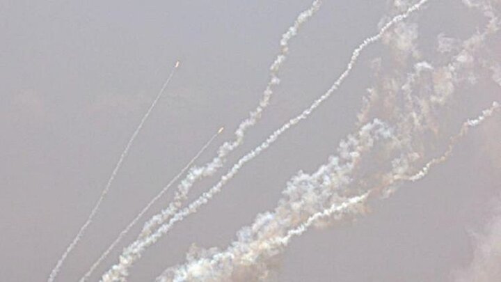 شلیک ده‌ها موشک از سمت لبنان به سمت مواضع اسراییل در جولان اشغالی