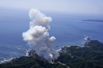 Japanese commercial rocket explodes immediately after launch