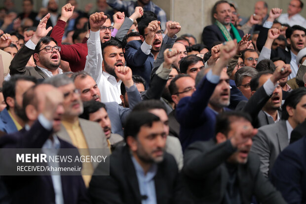 محفل انس با قرآن کریم با حضور رهبر معظم انقلاب اسلامی