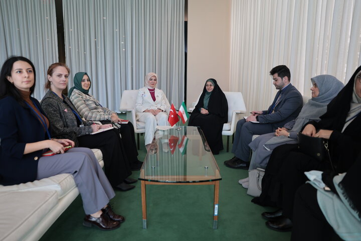 İranlı yetkili, Türkiye Aile ve Sosyal Hizmetler Bakanı ile görüştü