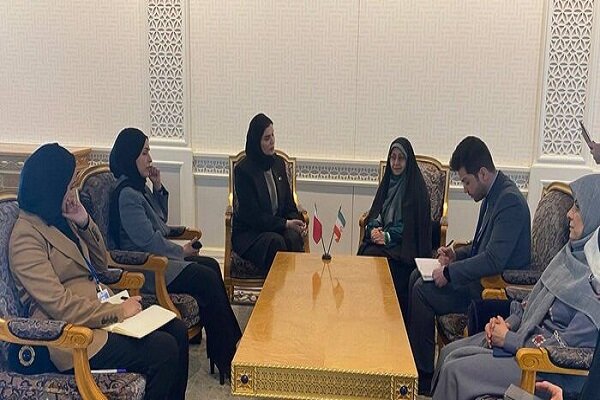 مساعدة الرئيس الإيراني تلتقي مع وزيرة التنمية الاجتماعية والأسرة القطرية في نيويورك
