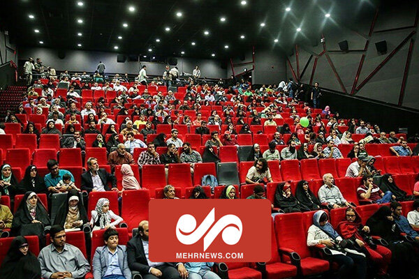 درآمد سینما به ۱۳۰۰ میلیارد رسیده است درآمد سینما به ۱۳۰۰ میلیارد رسیده است