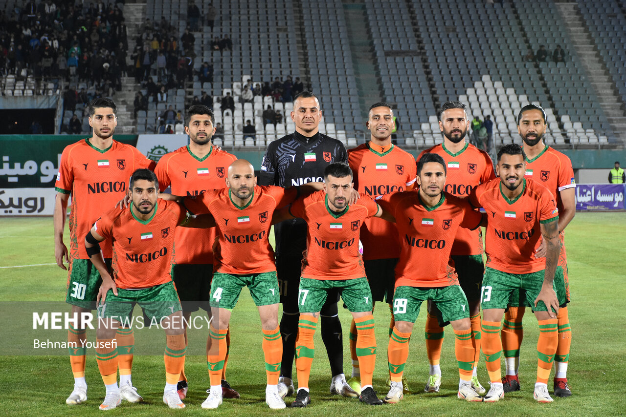 نیمکتهای لرزان تیمهای لیگ برتری/ برکناری ۷ سرمربی ناکام قعرنشین