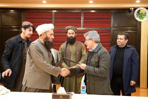 توقيع مذكرة تفاهم بين إيران وأفغانستان للتعاون في مجال الزراعة بحضور كاظمي قمي