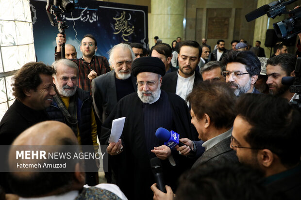 در دیدار رییس جمهور با هنرمندان چه گذشت؟/ طرح چند نکته مهم