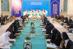 Quran recitation in Ardabil Mosalla