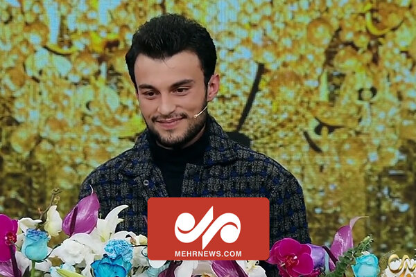 قرآن خواندن بازیگر سریال زخم کاری قرآن خواندن بازیگر سریال زخم کاری