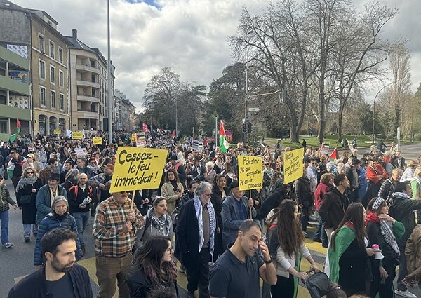 İsviçre'de binlerce kişi "Filistin" için yürüdü
