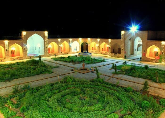 گرمسار دیار تاریخ و فرهنگ/ طبیعت زیر پای گردشگران