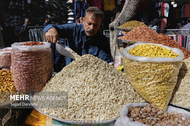 شب عید گران تهرانی‌ها؛ امید به کاهش قیمت‌ها پس از تحویل سال