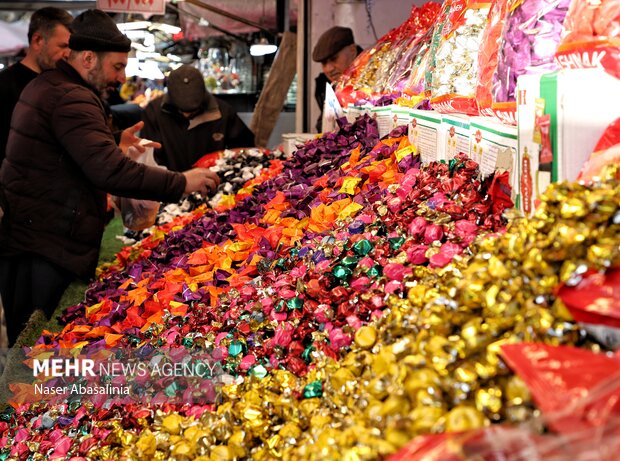 حال و هوای بازار سنندج در آستانه سال نو