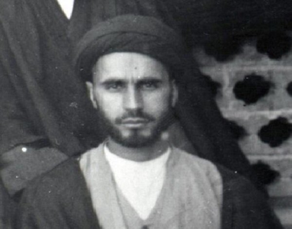 آنکه متکفل است انسان را از راهزنان راه سلوک حفظ کند خداوند است