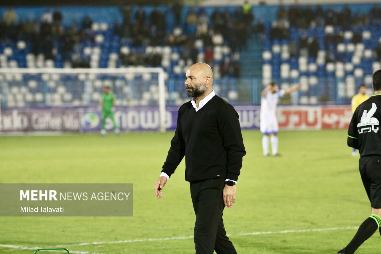 نیمکتهای لرزان تیمهای لیگ برتری/ برکناری ۷ سرمربی ناکام قعرنشین