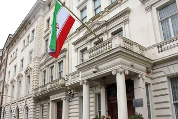 خاطره برگزاری مراسم نوروز توسط سفارت ایران در لندن/می‌گفتند فکر می‌کردیم سفارت شکنجه‌گاه دارد